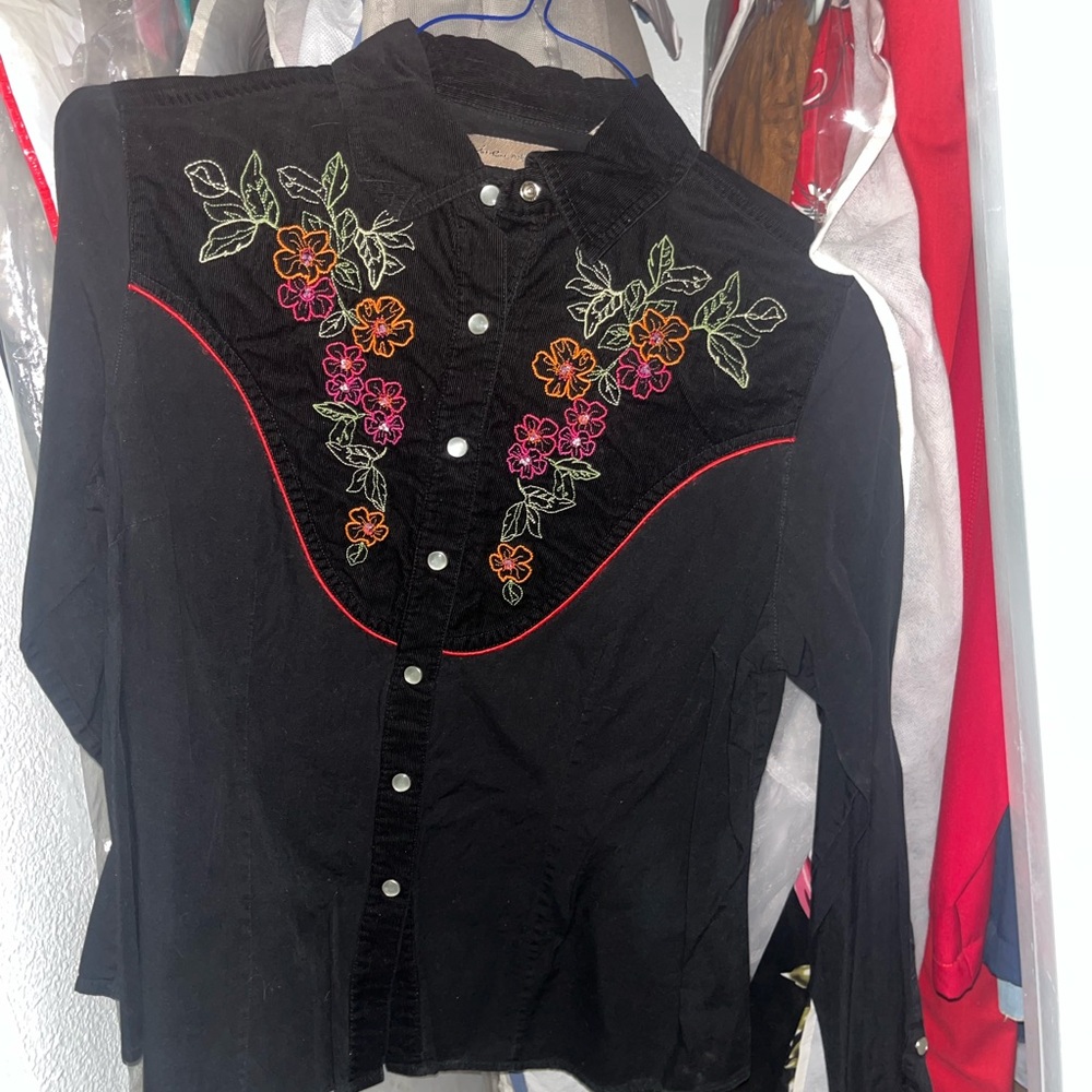 Black Embroidered Floral Button-Up Shirt Size Small